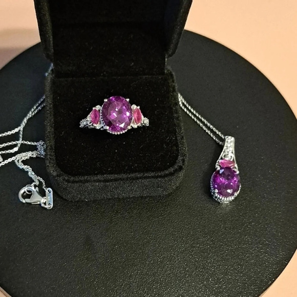 Color Change Sapphire & Natural Ruby Ring & Necklace Set. - Picture 2 of 9